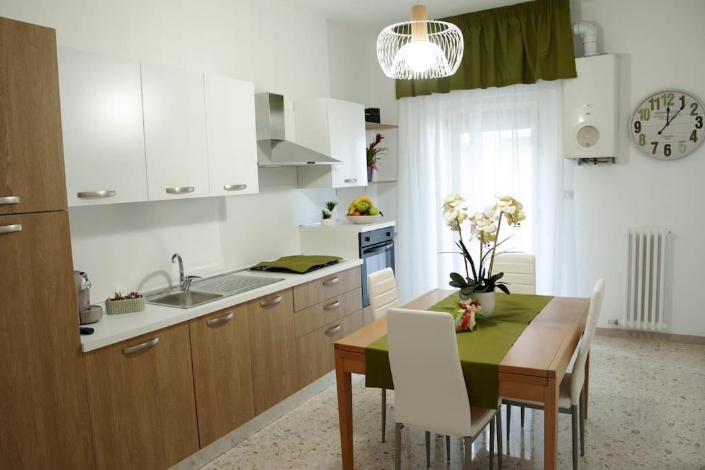 Il mare in città. Appartamento vista mare Monopoli Exterior foto